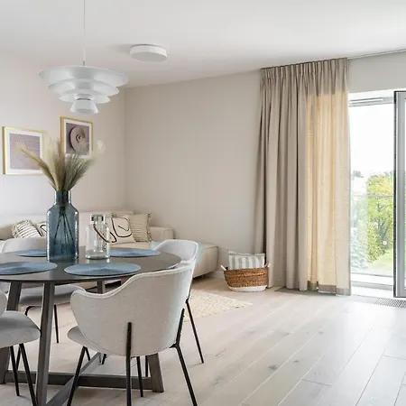 Apartamento Yacht Park With Sea View By Lion *