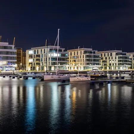 Yacht Park With Sea View By Lion Apartman *