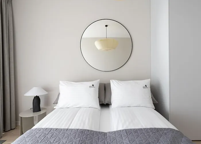 Apartamento Yacht Park With Sea View By Lion