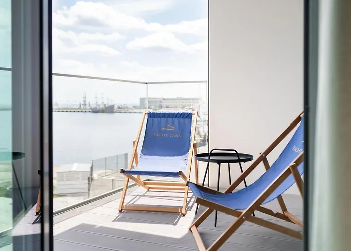 Yacht Park With Sea View By Lion Apartamento *