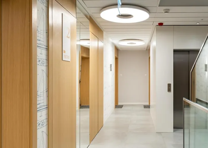 Yacht Park With Sea View By Lion *