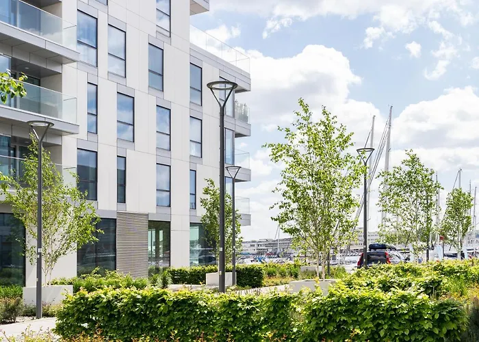 Apartamento Yacht Park With Sea View By Lion